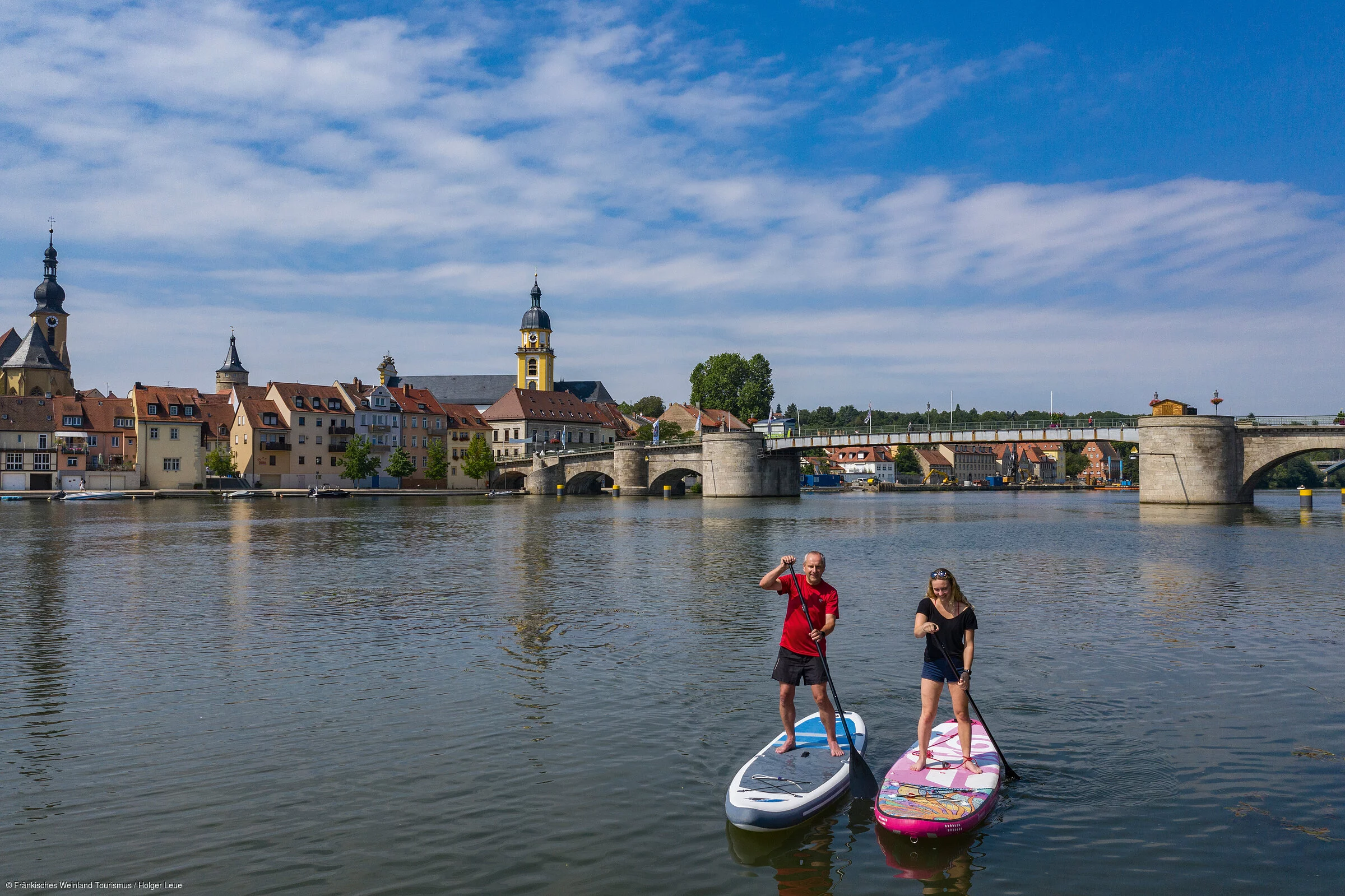 Stand up Paddling auf dem Mainufer (Kitzingen/Fränkisches Weinland)