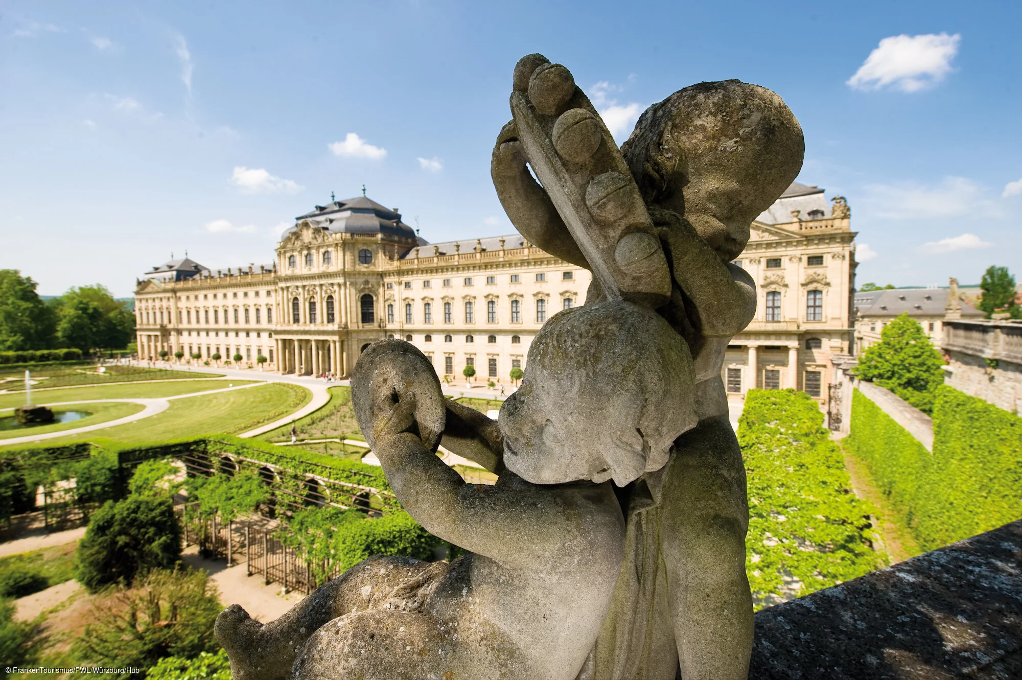 Residenz, Hofgarten mit Putti (Würzburg, Fränkisches Weinland)