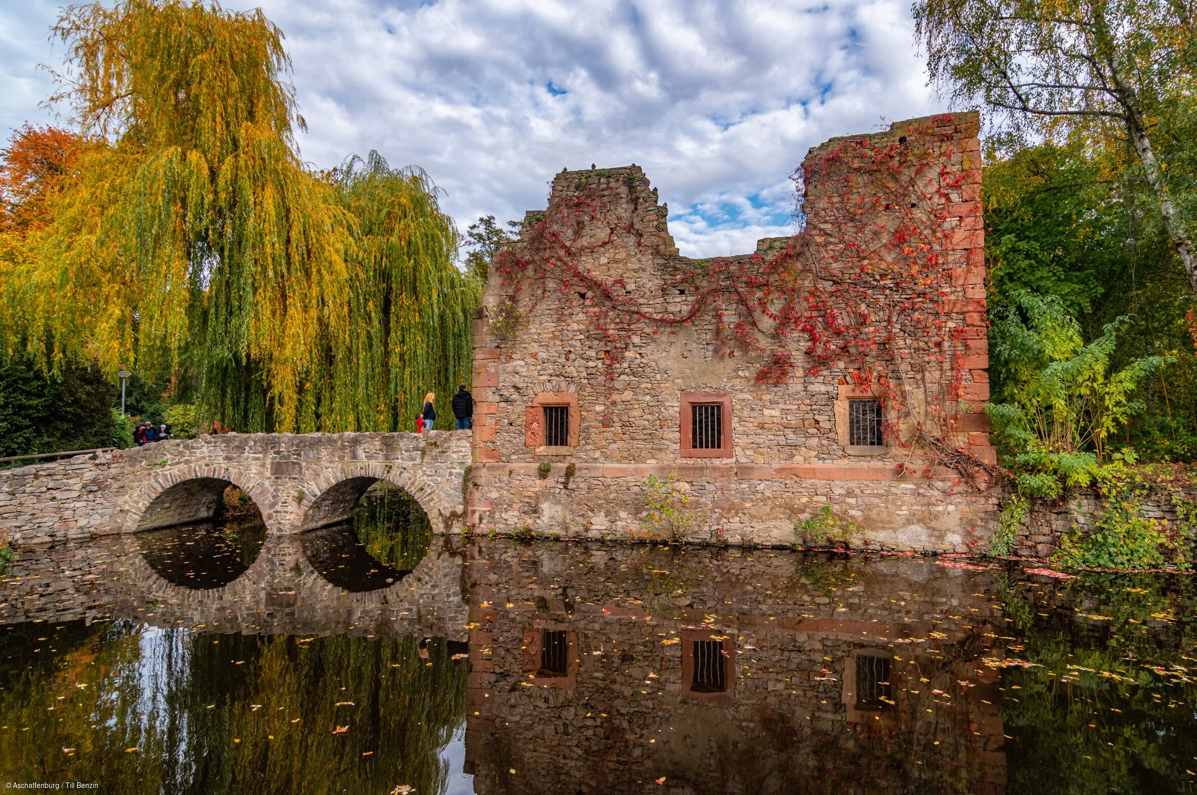 Schöntalsee Ruine Herbst (Aschaffenburg, Spessart-Mainland)